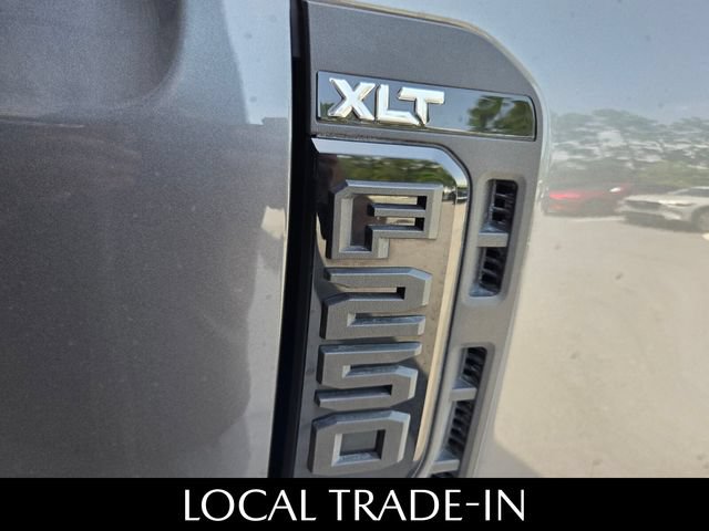 Used 2025 Ford F250 XLT w/ Black Appearance Package AWD/4WD image 6