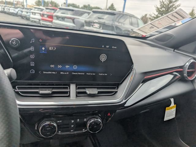 New 2026 Chevrolet Trax RS w/ Sunroof Package image 20