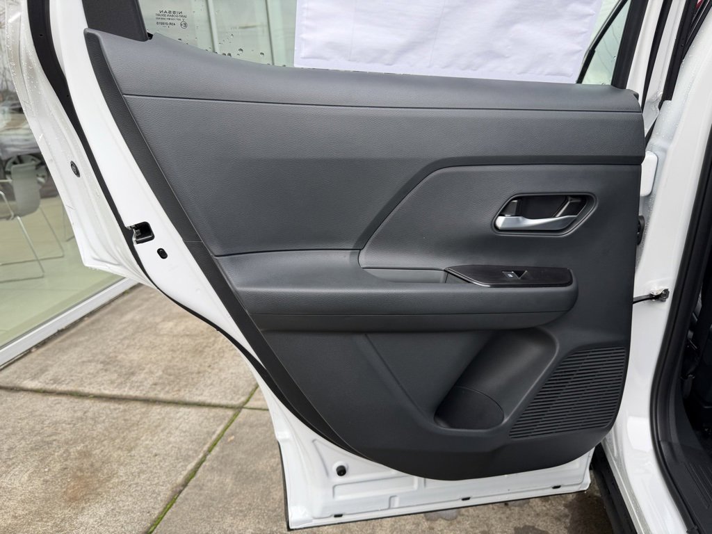 New 2026 Nissan Kicks SR w/ Cold Weather Package image 29