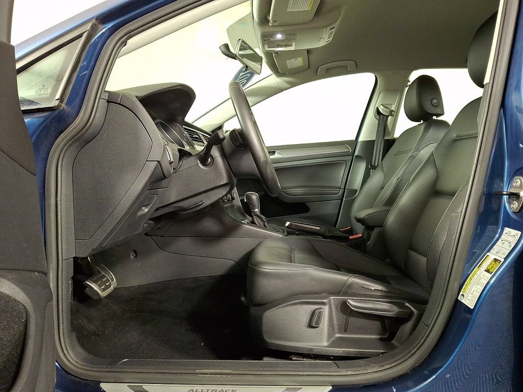 Used 2017 Volkswagen Golf Alltrack S AWD/4WD image 15