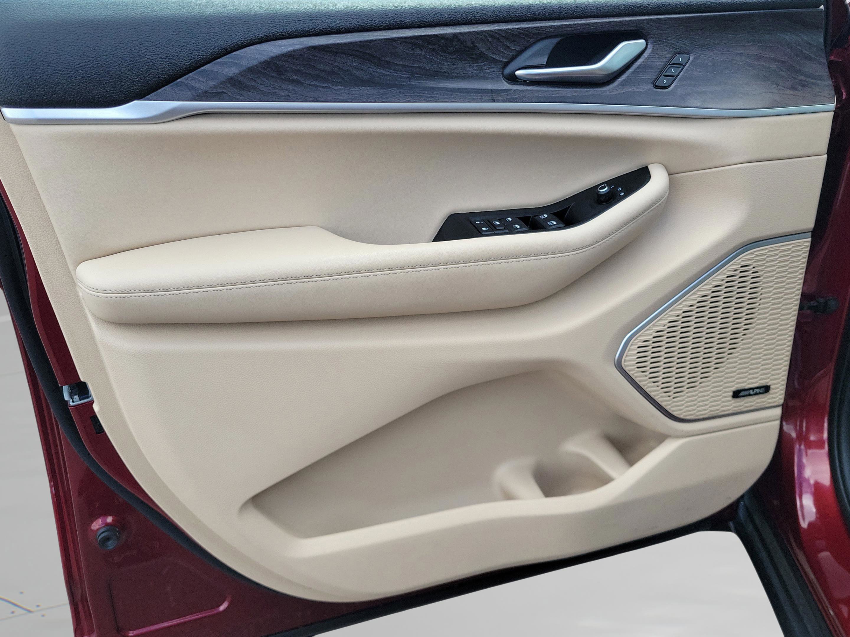 Used 2022 Jeep Grand Cherokee L Limited w/ Luxury Tech Group II image 21