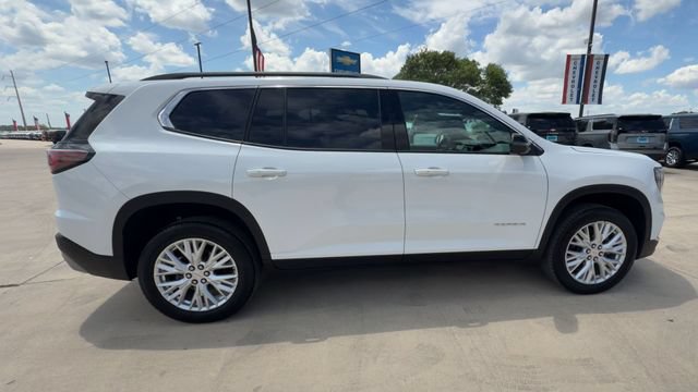 Certified 2026 GMC Acadia Elevation w/ Elevation Premium Package FWD image 9