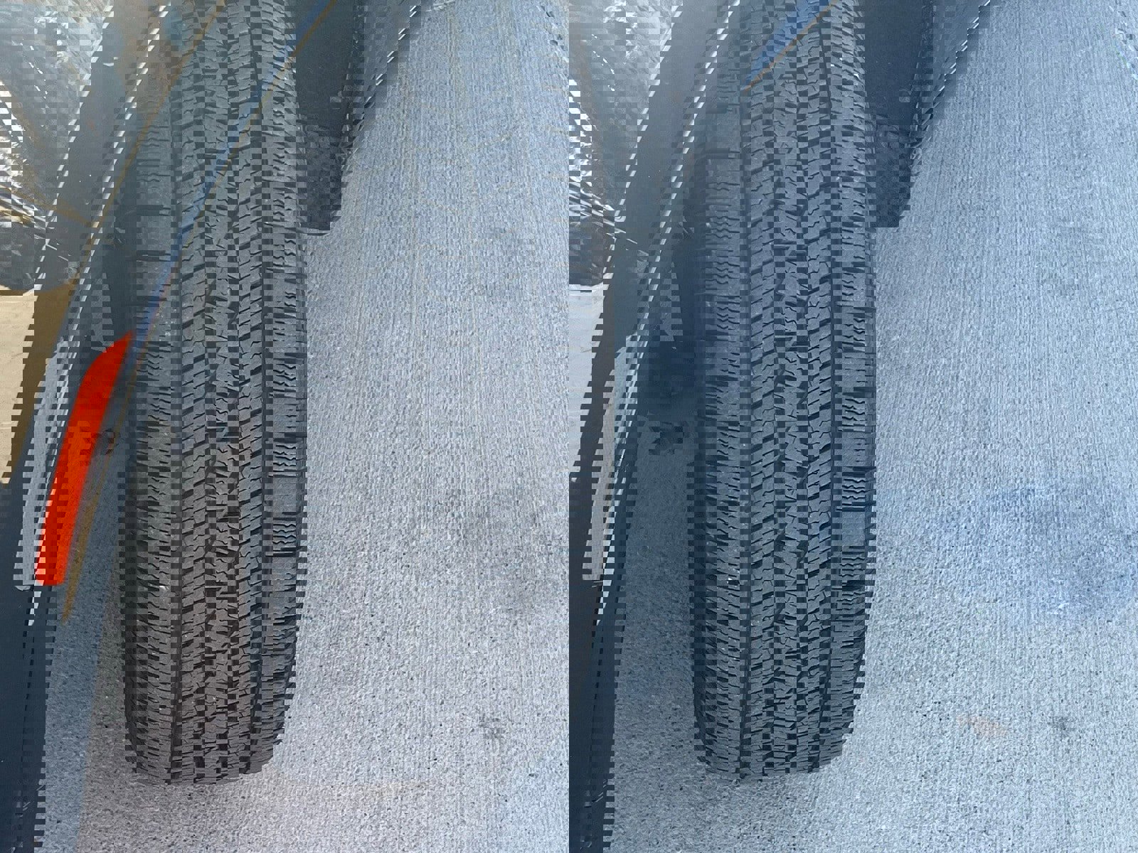 Used 2024 Dodge Durango GT image 9