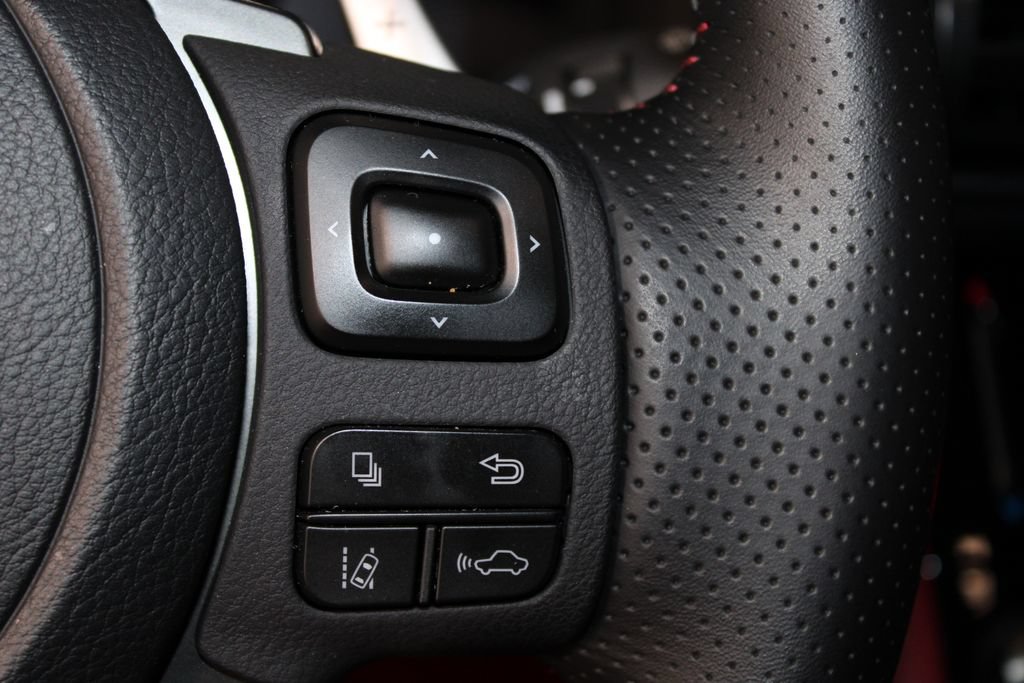 Used 2024 Lexus IS 500 RWD image 22