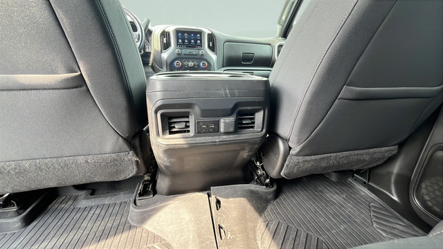 Used 2022 Chevrolet Silverado 1500 LT Trail Boss w/ LPO, Dark Essentials Package AWD/4WD image 22