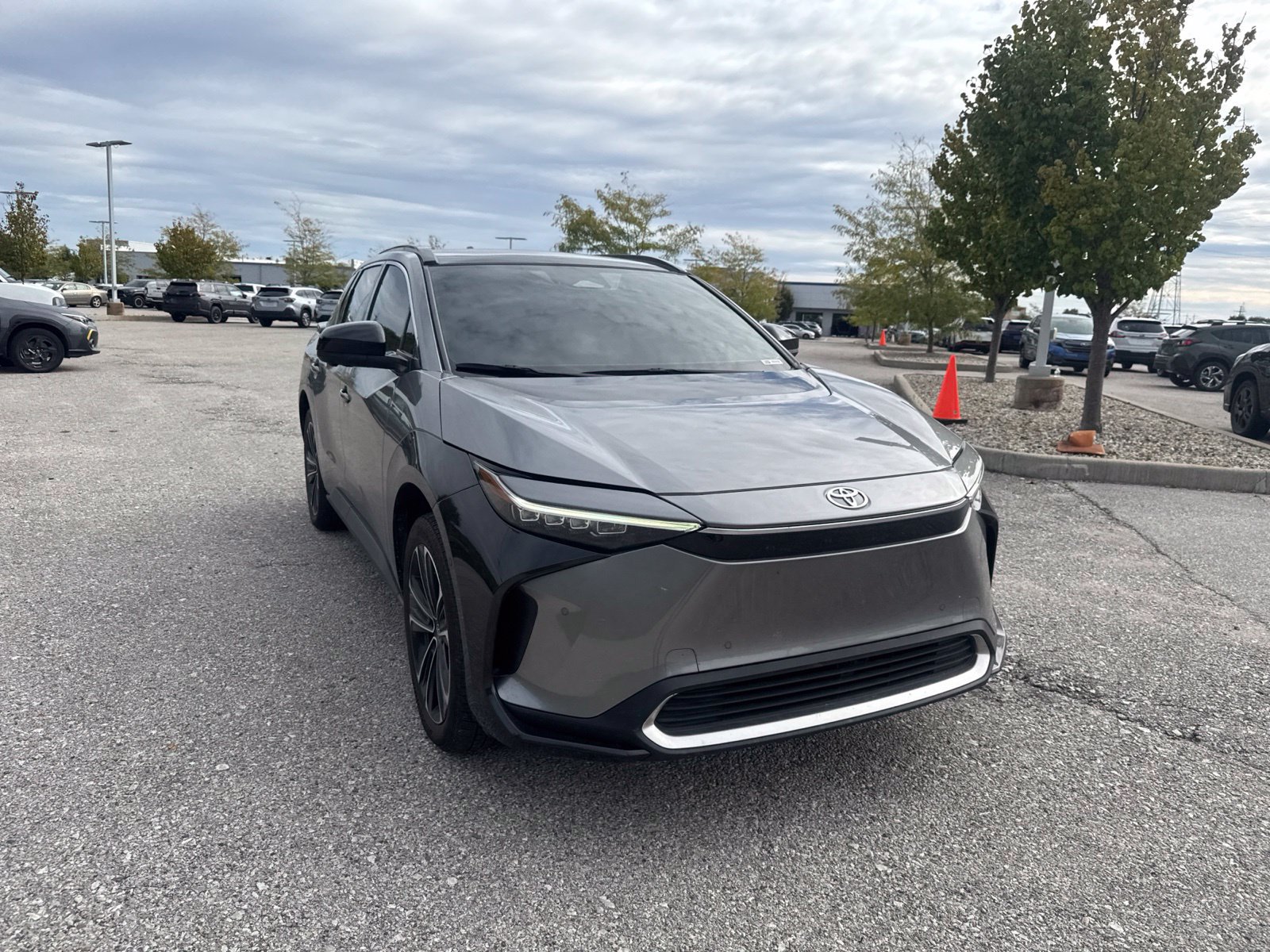 Used 2024 Toyota bZ4X AWD w/ Weather Package image 7