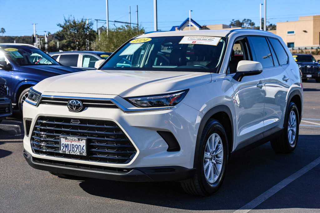 Certified 2024 Toyota Grand Highlander XLE image 19