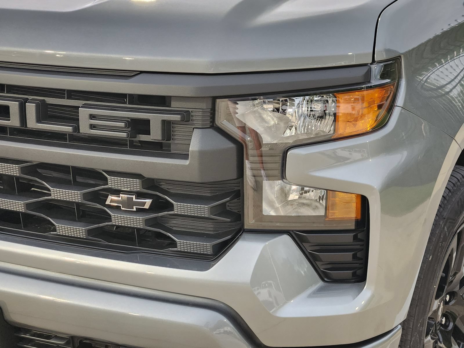 New 2026 Chevrolet Silverado 1500 Custom w/ LPO, Dark Essentials Package RWD image 9