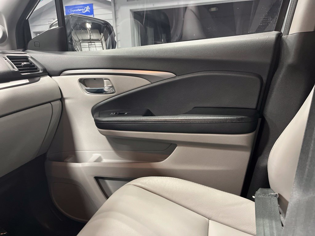 Used 2019 Honda Pilot EX-L image 19