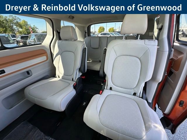 New 2025 Volkswagen ID. Buzz Pro S Plus image 34