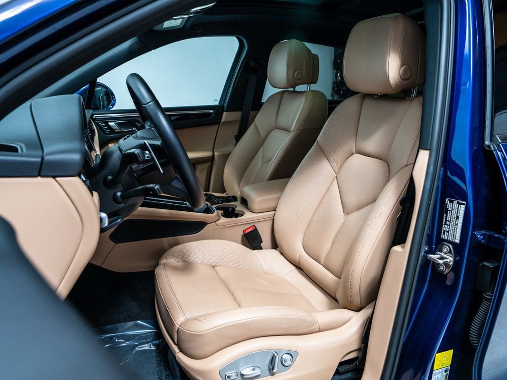 Used 2023 Porsche Macan image 5
