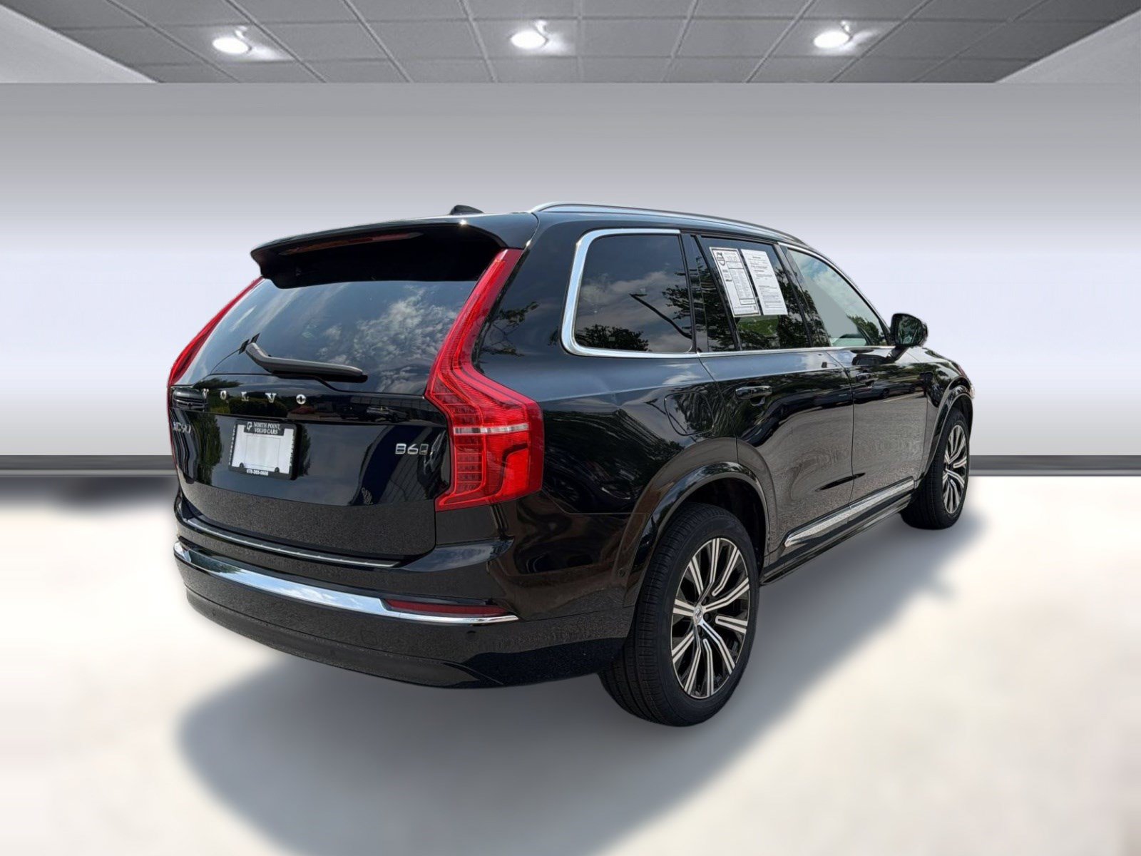 Certified 2023 Volvo XC90 B6 Plus w/ Protection Package AWD/4WD image 9