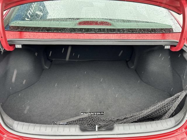 Certified 2025 Hyundai Elantra Sport FWD image 11