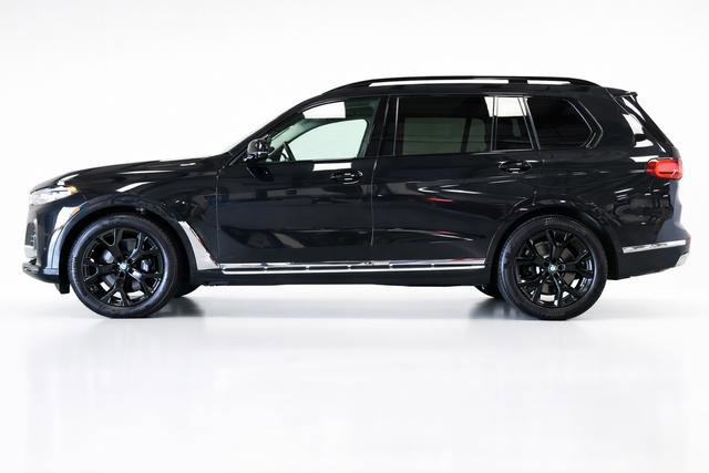 Used 2022 BMW X7 xDrive40i w/ Premium Package image 3