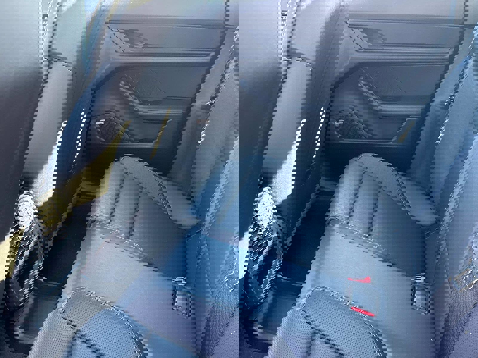 Used 2021 Porsche Taycan image 12