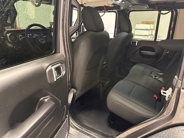 Used 2019 Jeep Wrangler Unlimited Sport S image 13