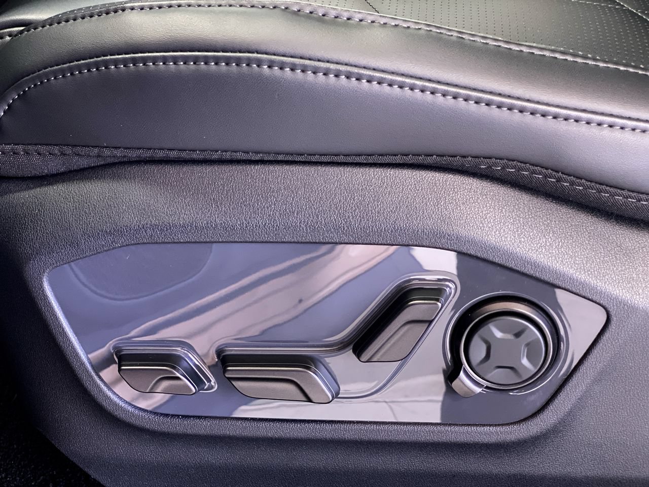 New 2027 Kia Telluride X-Line SX Prestige AWD/4WD image 17