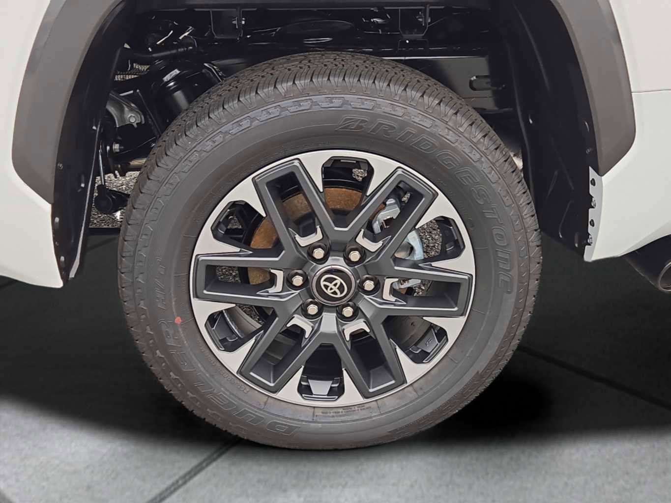 New 2026 Toyota Tundra Limited AWD/4WD image 12