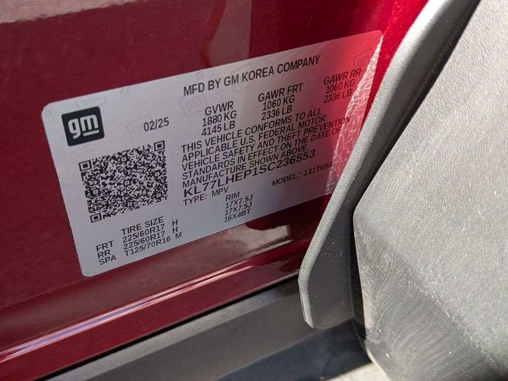 Used 2025 Chevrolet Trax LT w/ LT Convenience Package image 33