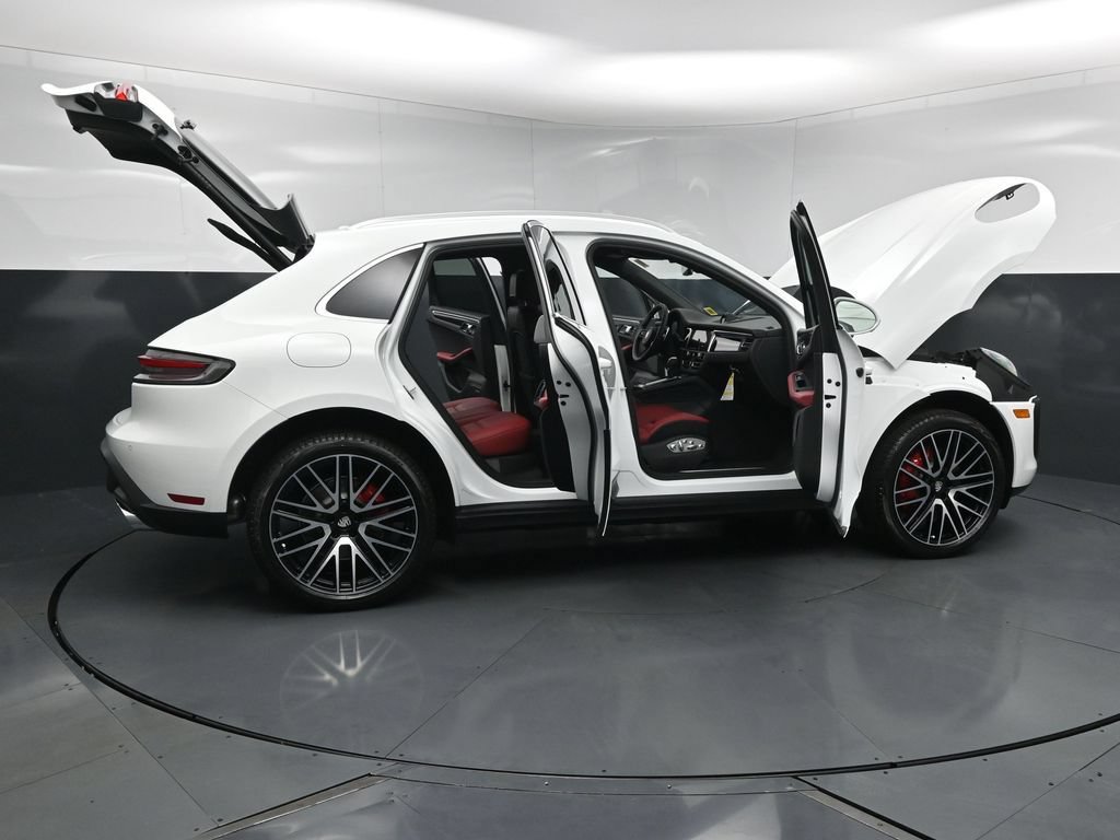 New 2026 Porsche Macan S AWD/4WD image 33