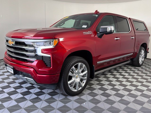 Used 2024 Chevrolet Silverado 1500 High Country AWD/4WD image 2
