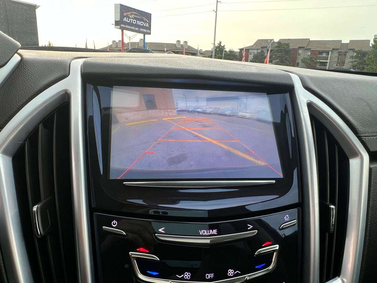 Used 2014 Cadillac SRX Luxury FWD image 15