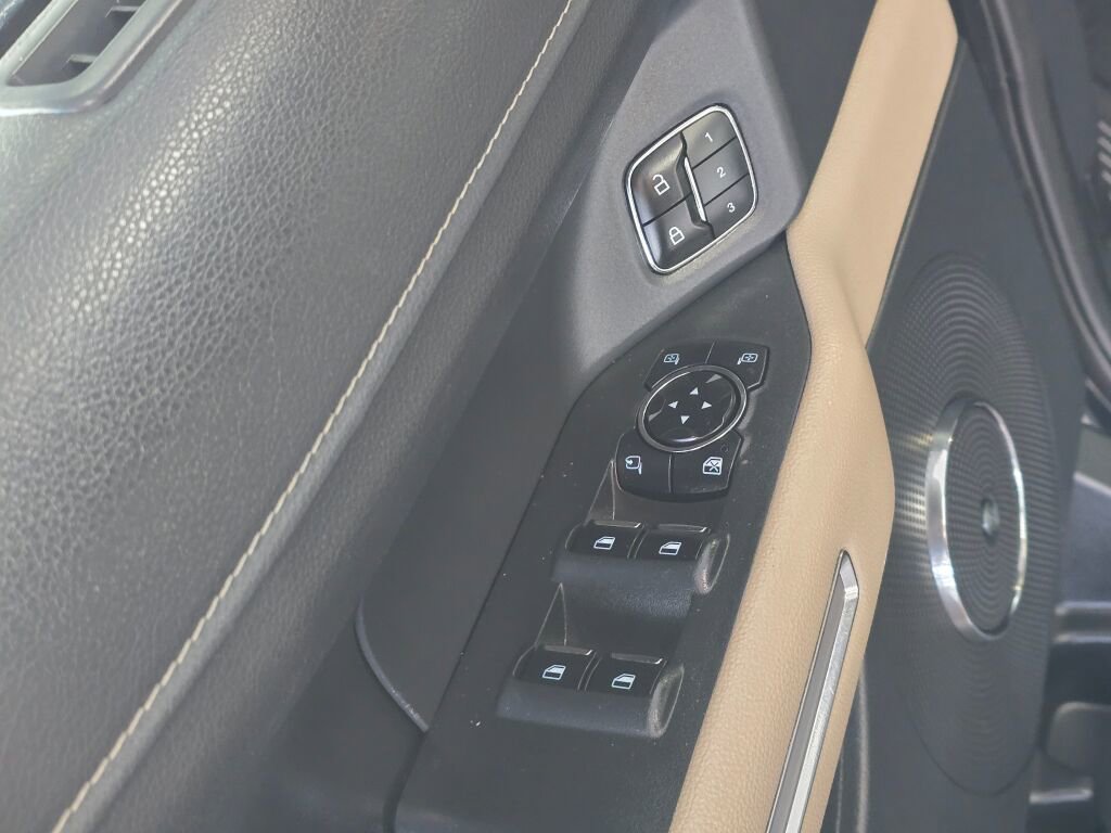 Used 2024 Ford Expedition Limited image 21