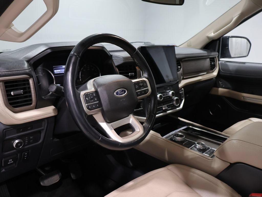 Used 2022 Ford Expedition Limited AWD/4WD image 17