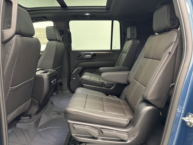 New 2026 Chevrolet Suburban High Country w/ Sun And Tow Package image 30