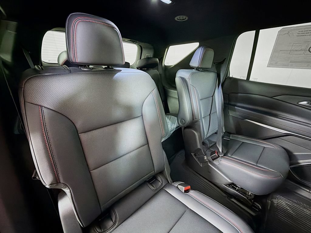 New 2026 Chevrolet Traverse Z71 w/ Enhanced Driving Package AWD/4WD image 24