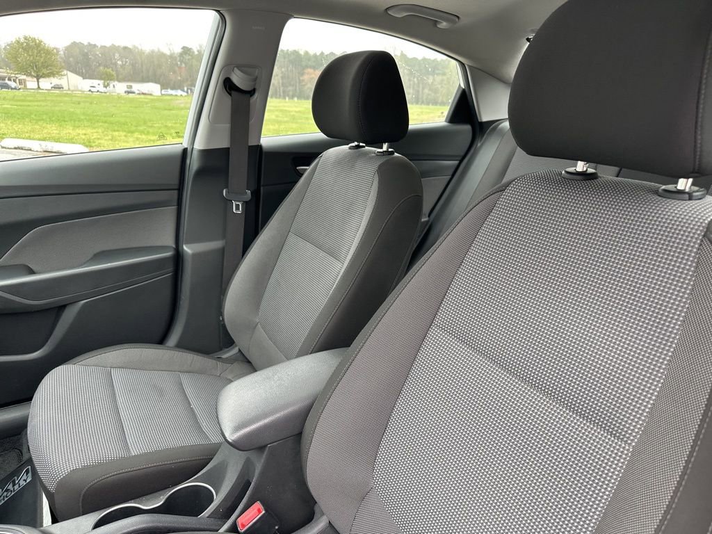 Used 2021 Hyundai Accent Limited w/ Cargo Package image 10