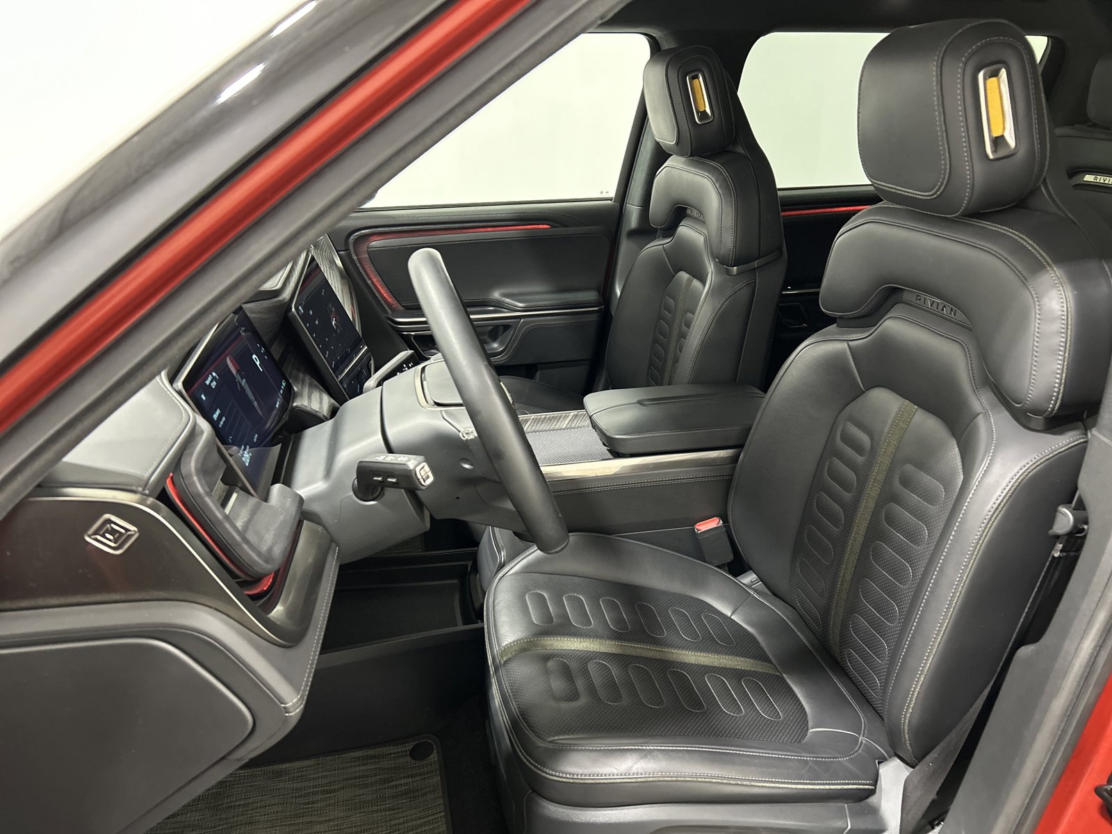 Used 2023 Rivian R1S Launch Edition image 20