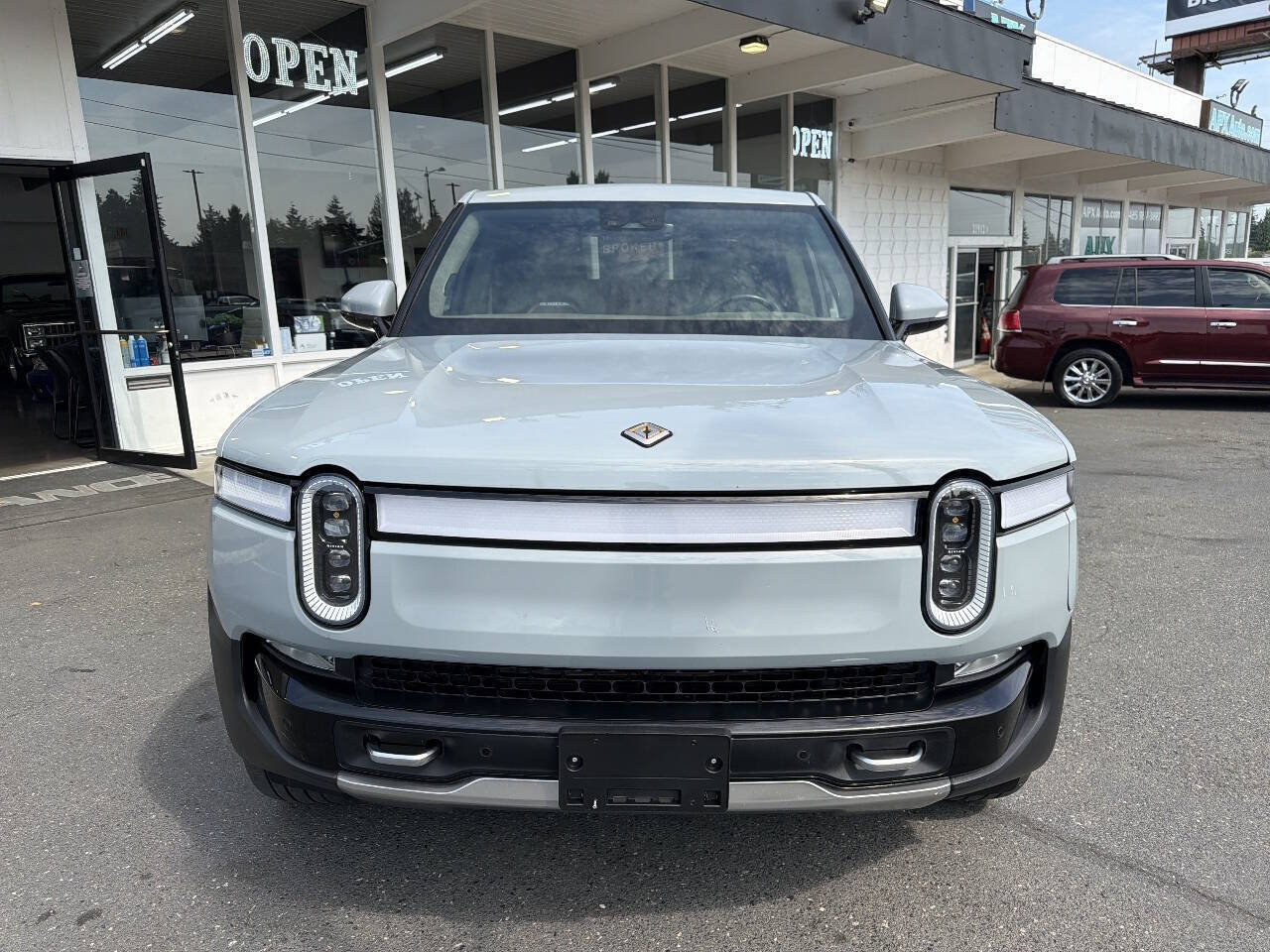 Used 2022 Rivian R1T Adventure AWD/4WD image 9