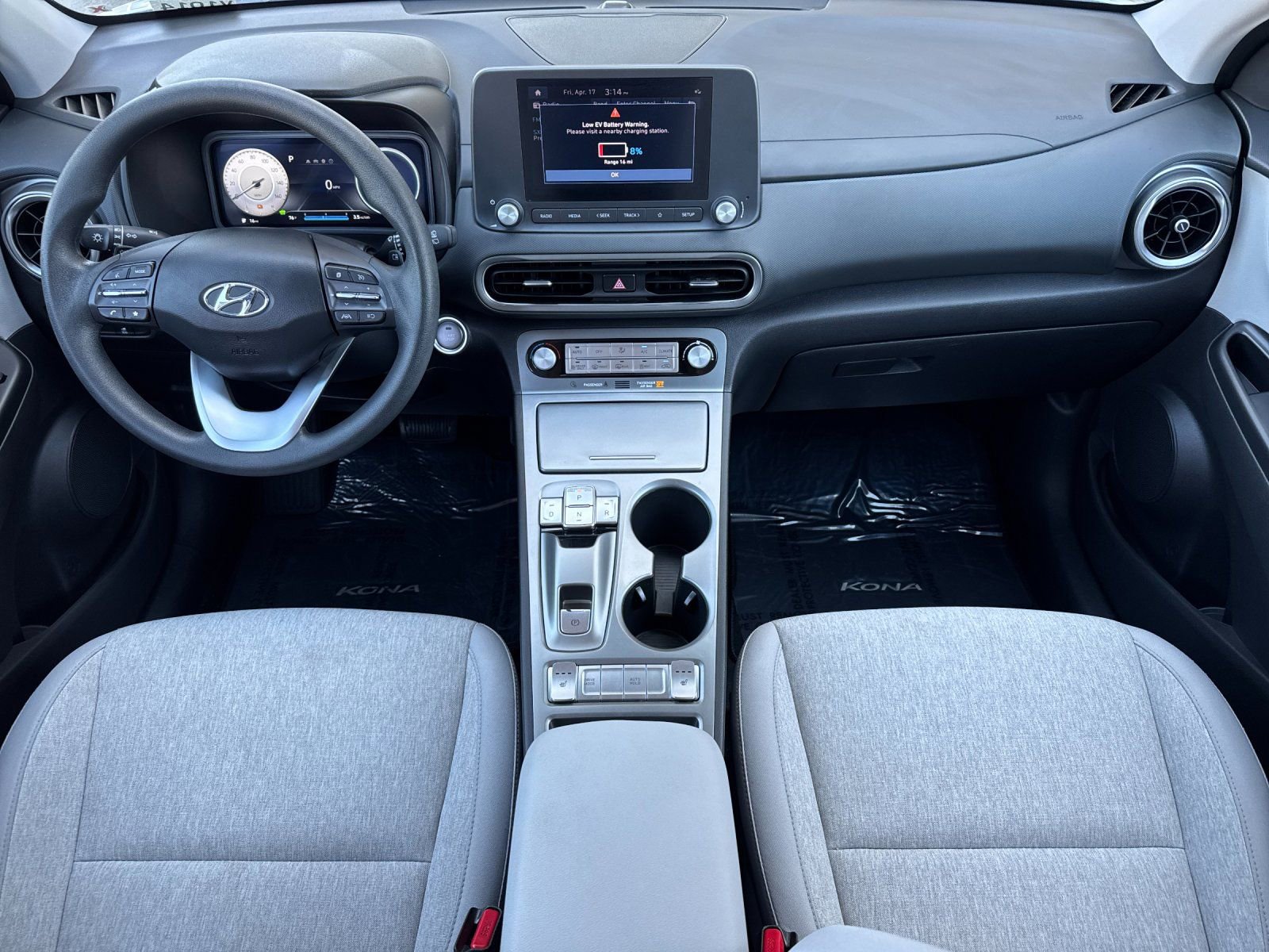 Used 2023 Hyundai Kona SE FWD image 13
