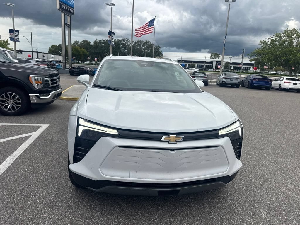 Used 2024 Chevrolet Blazer EV LT AWD/4WD image 2