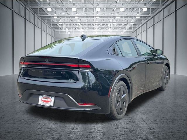 Certified 2025 Toyota Prius LE FWD image 8