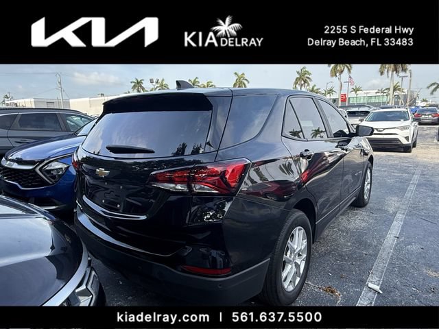 Used 2024 Chevrolet Equinox LS w/ LS Convenience Package FWD image 2