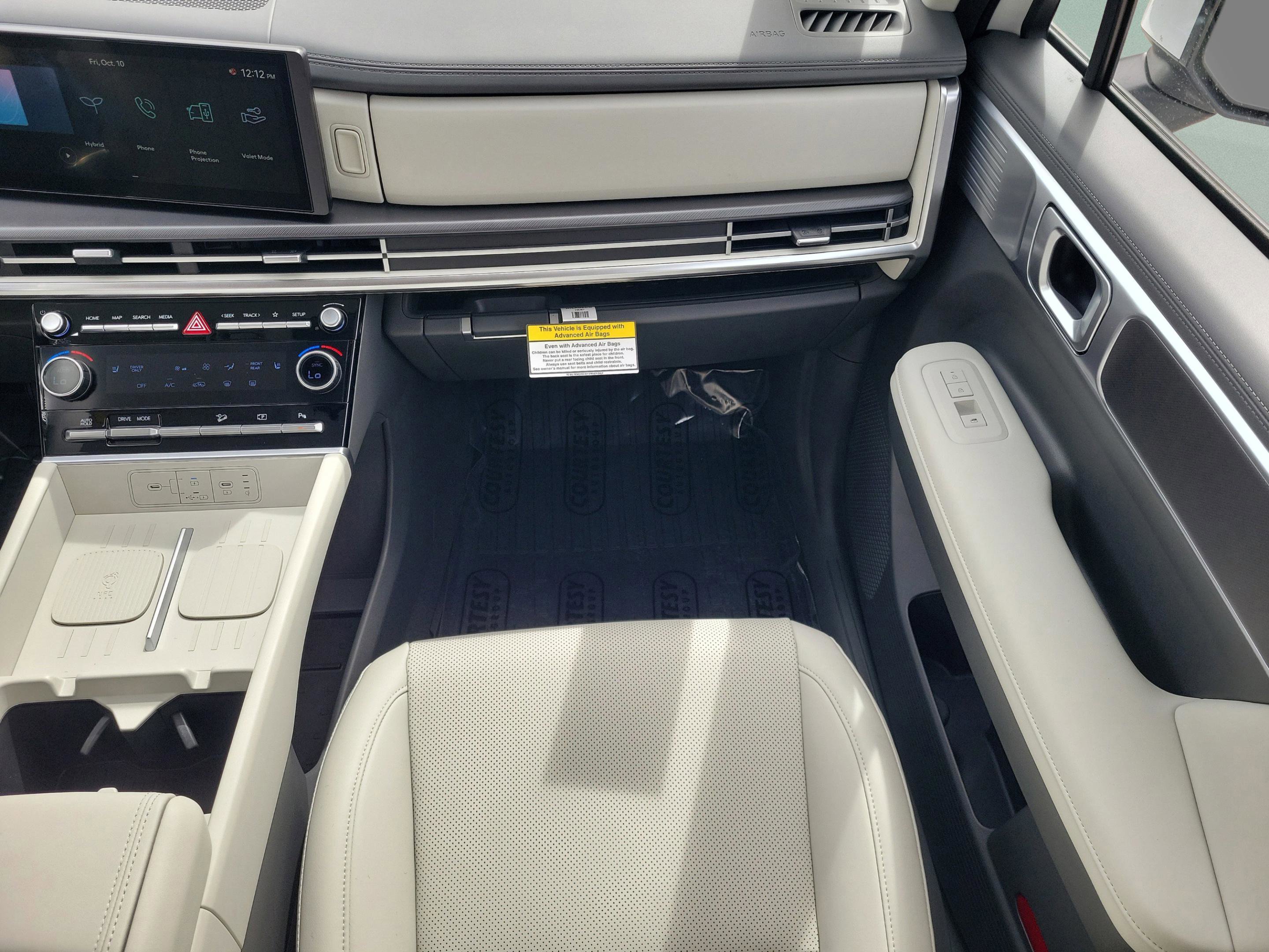 New 2026 Hyundai Santa Fe SEL FWD image 15