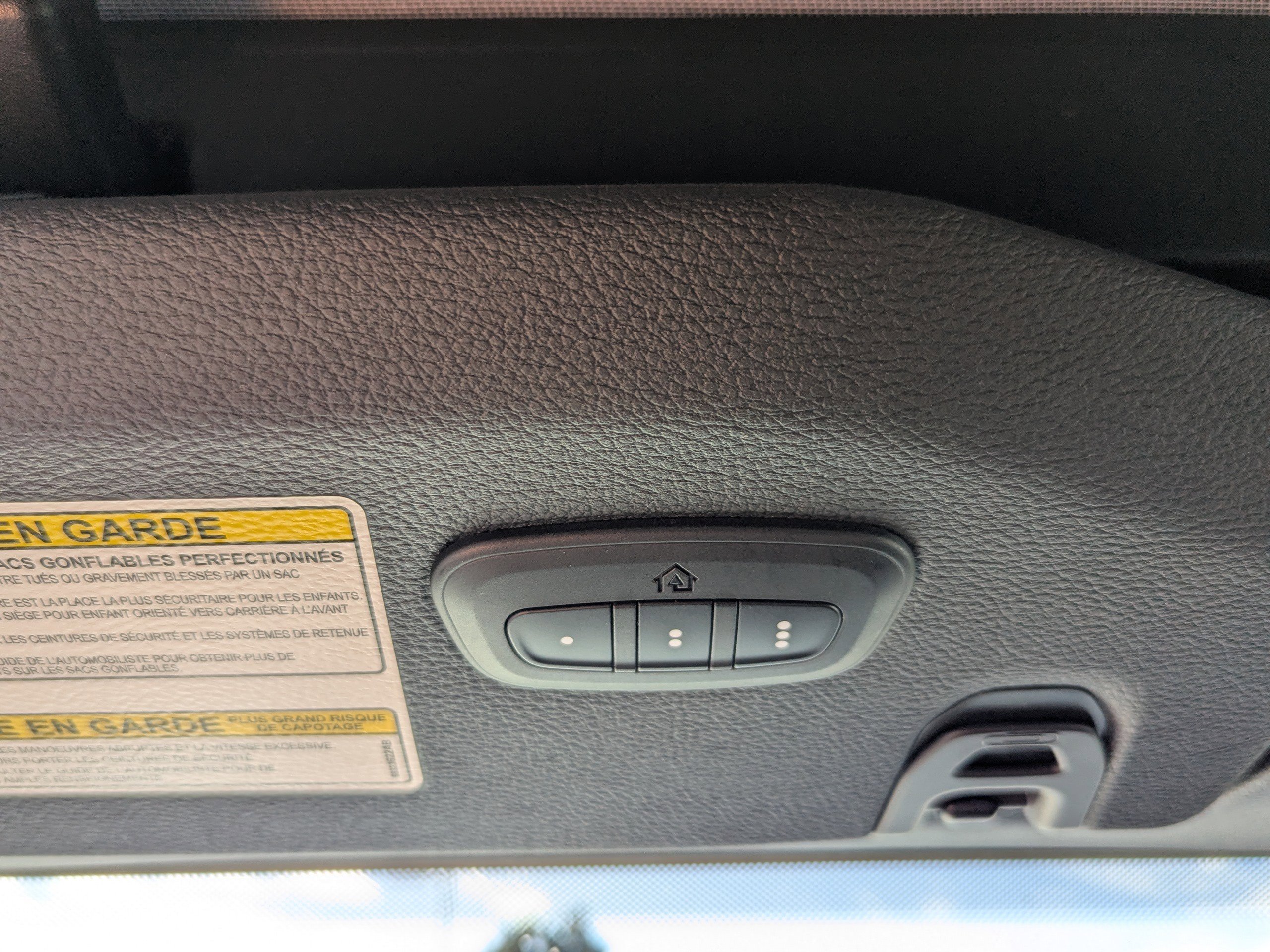 Used 2018 Jeep Wrangler Unlimited Sahara image 21