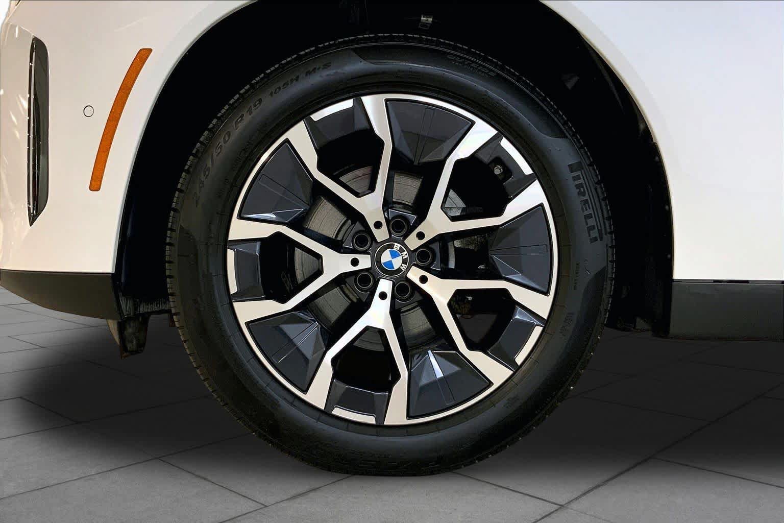 Used 2025 BMW X3 xDrive30i w/ Premium Package AWD/4WD image 10