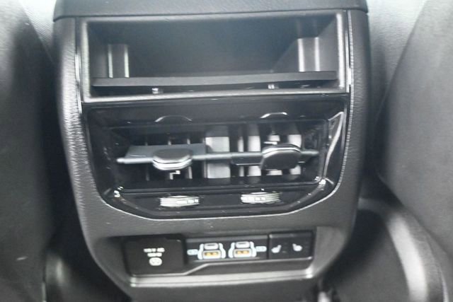Used 2022 Jeep Grand Cherokee Limited RWD image 20