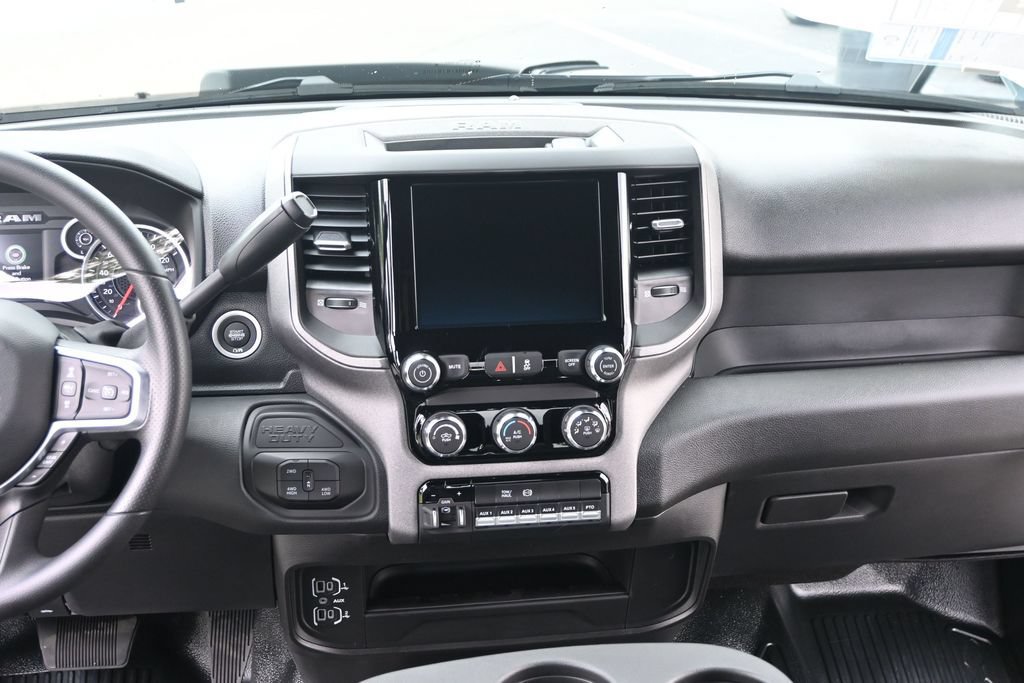 New 2026 RAM 3500 Tradesman AWD/4WD image 25