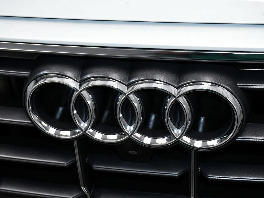 Used 2022 Audi Q8 Premium AWD/4WD image 85