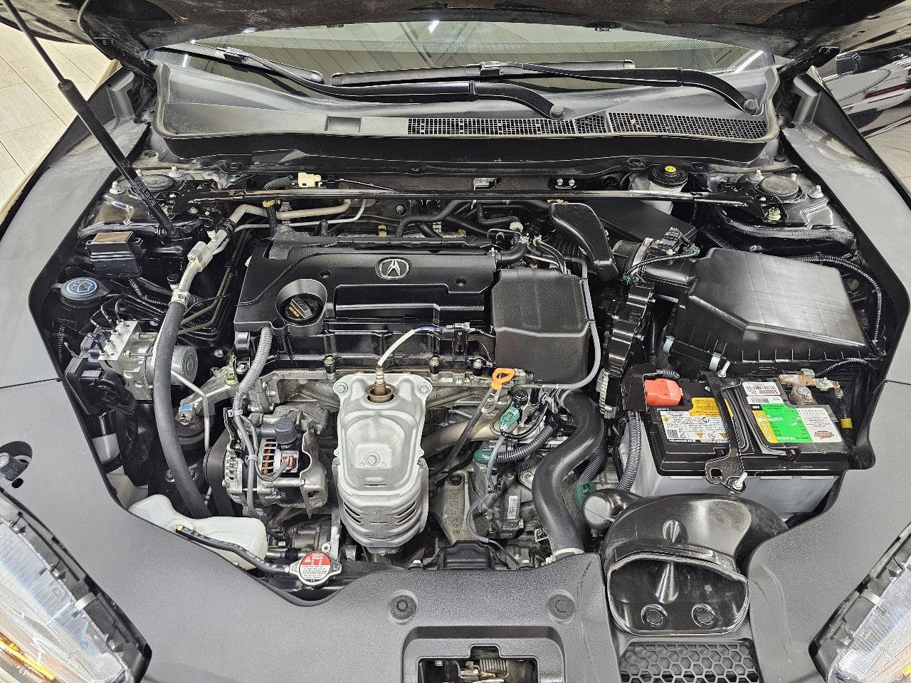Used 2018 Acura TLX w/ Technology Package FWD image 41