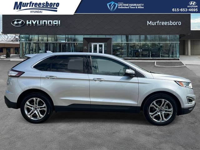 Used 2016 Ford Edge Titanium FWD image 4