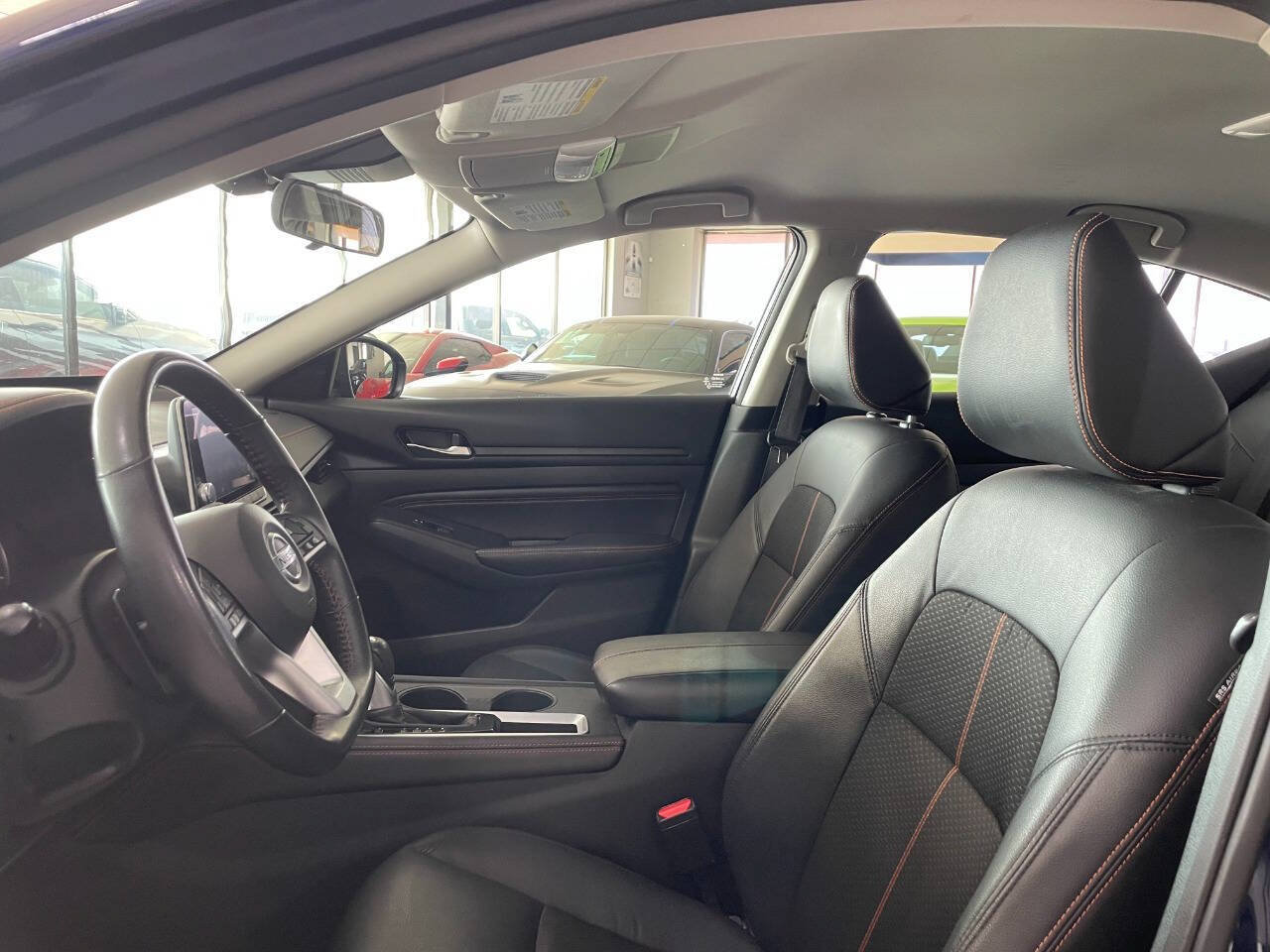 Used 2022 Nissan Altima 2.5 SR FWD image 14
