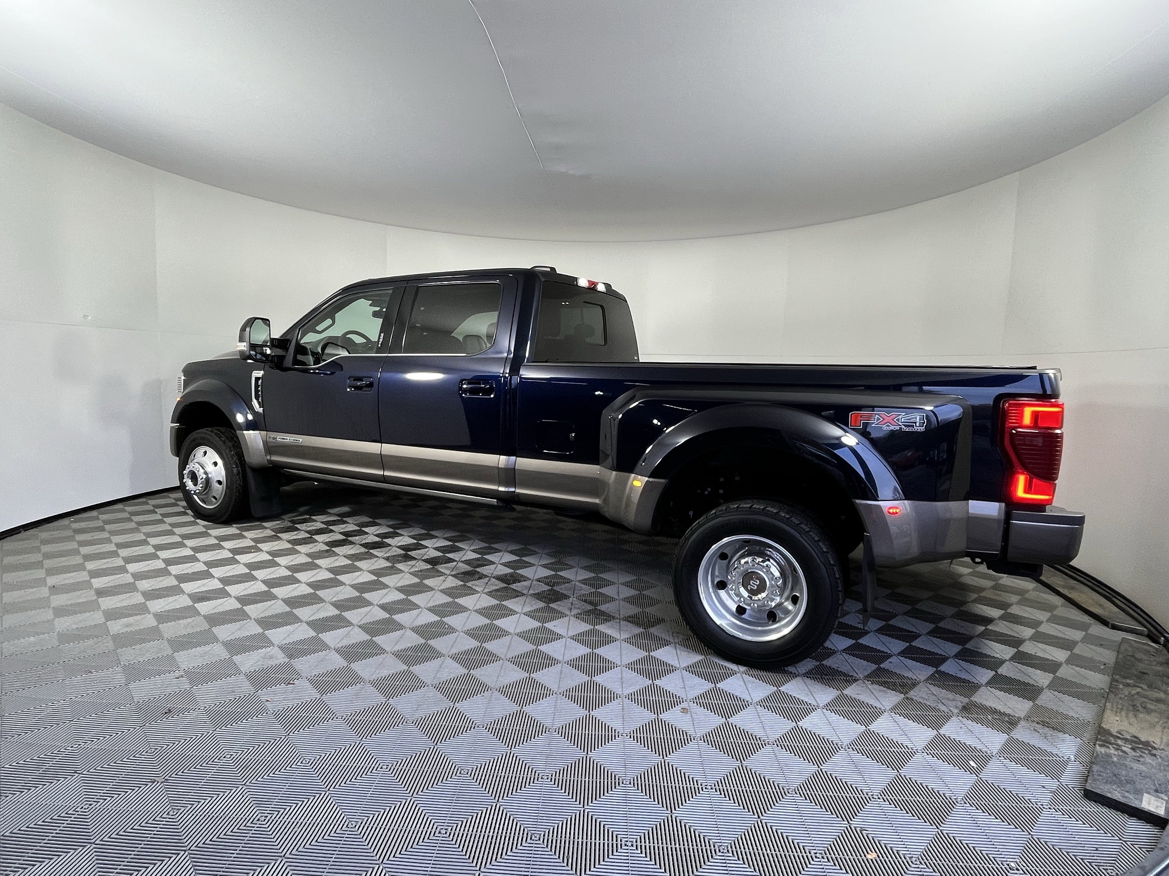 Used 2022 Ford F450 King Ranch w/ King Ranch Ultimate Package image 2