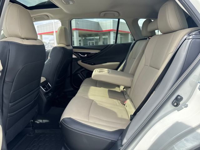 Used 2025 Subaru Outback Limited w/ Popular Package #2 AWD/4WD image 16