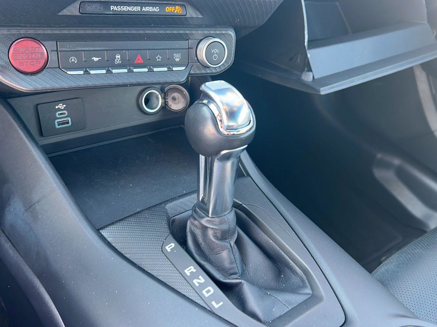 Used 2025 Ford Mustang Premium image 25