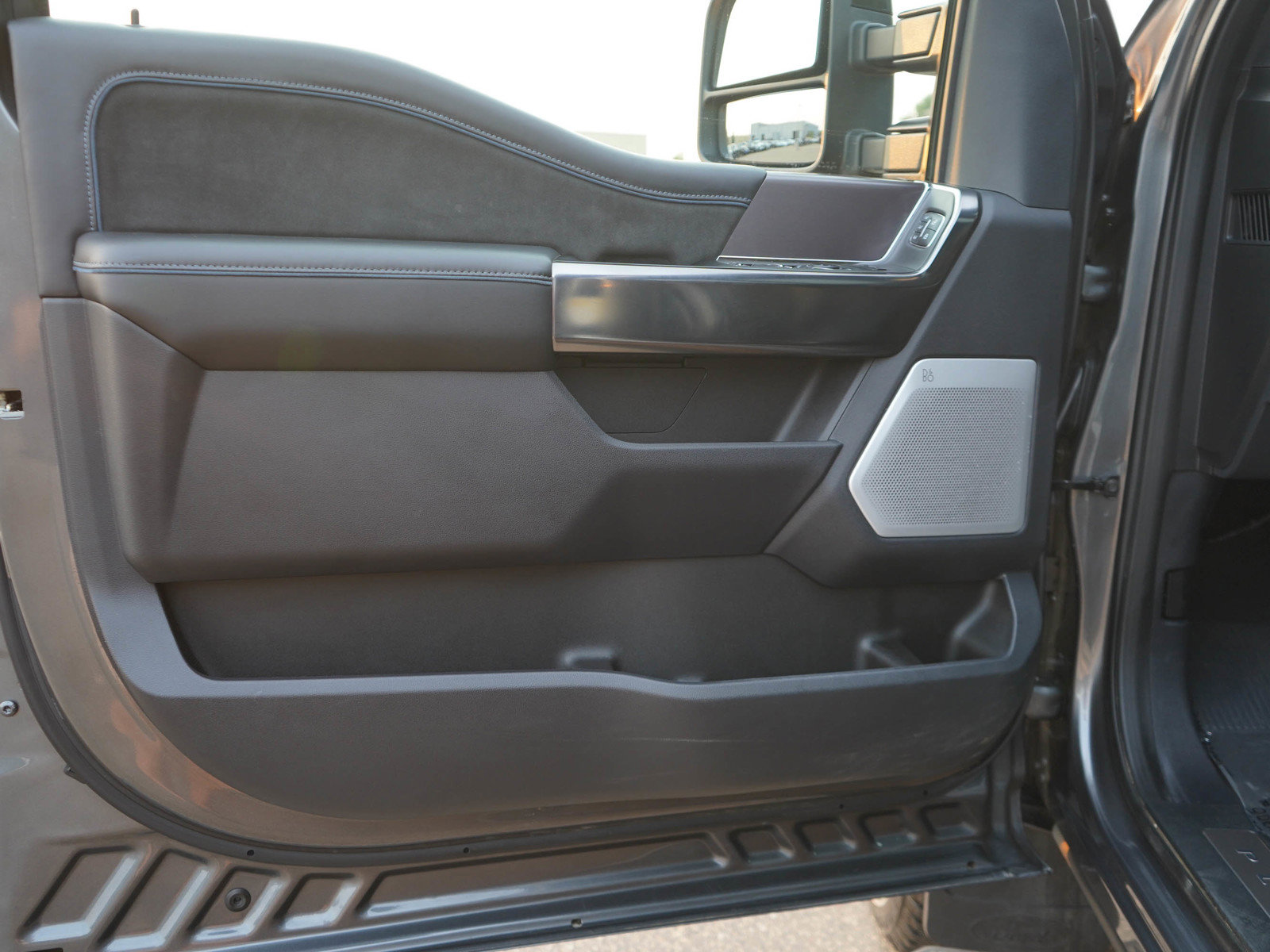 Used 2026 Ford F250 Platinum AWD/4WD image 17